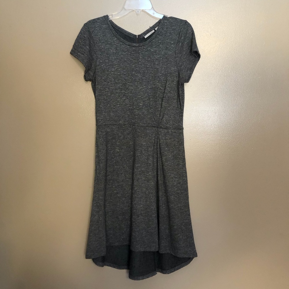 Halogen Grey jersey dress with pin up, high low